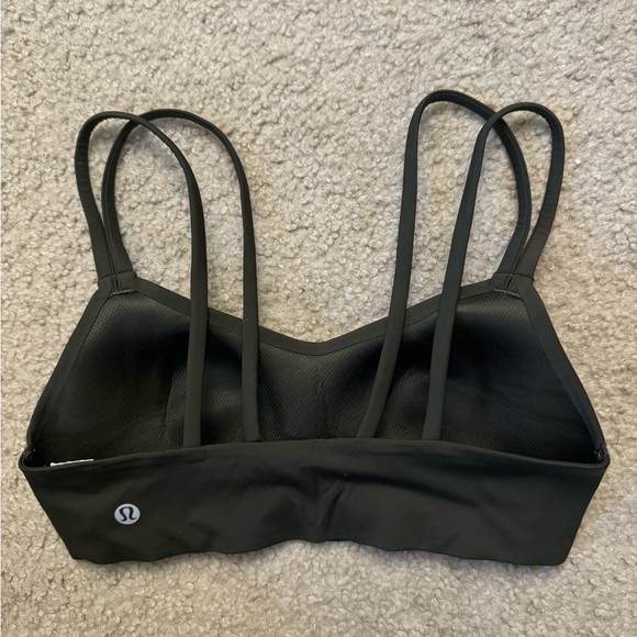 lululemon like a cloud bra b/c cup - Picture 2 of 4